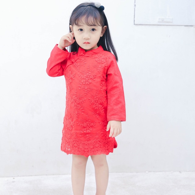 Sườn xám cách tân cho bé