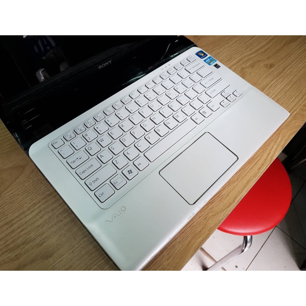 Laptop Cũ Rẻ Sony Vaio SVE14 Trắng Core i5_Ram 4G_ổ 320G Chơi Game, Làm Đồ Họa. Tặng đầy đủ phụ kiện | BigBuy360 - bigbuy360.vn