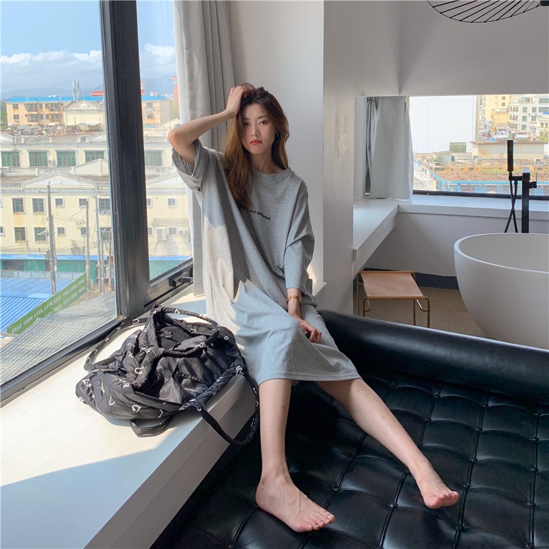 Đầm dài IELGY tay ngắn dáng rộng phong cách Hong Kong thời trang cho mẹ bầu