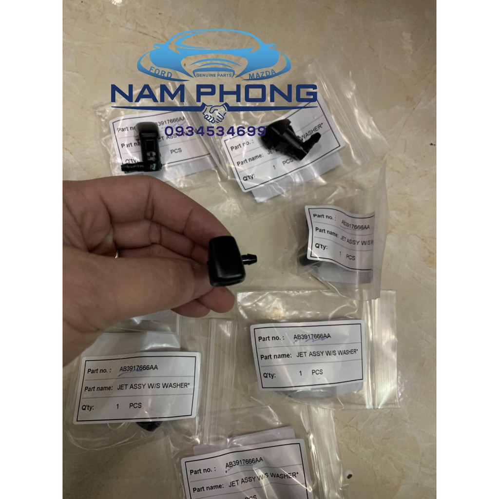 Núm phun nước rửa kính Ranger 13 - AB3917666AA  /  UC9M67510