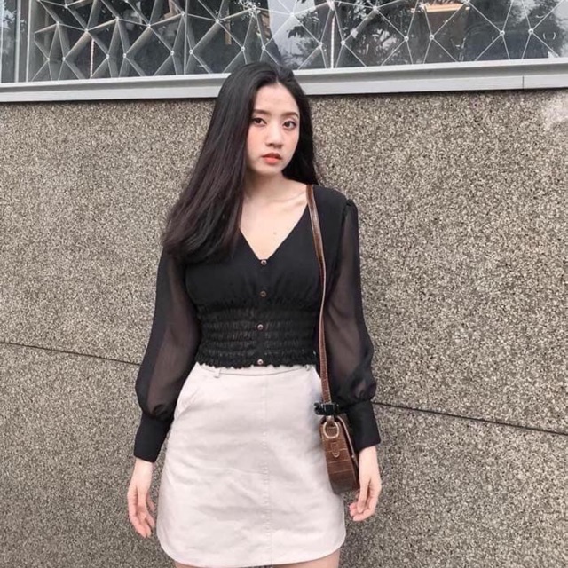 ÁO CROPTOP        Team bánh bèo cá tính lại thêm item hời nè ( kem hinh thật )