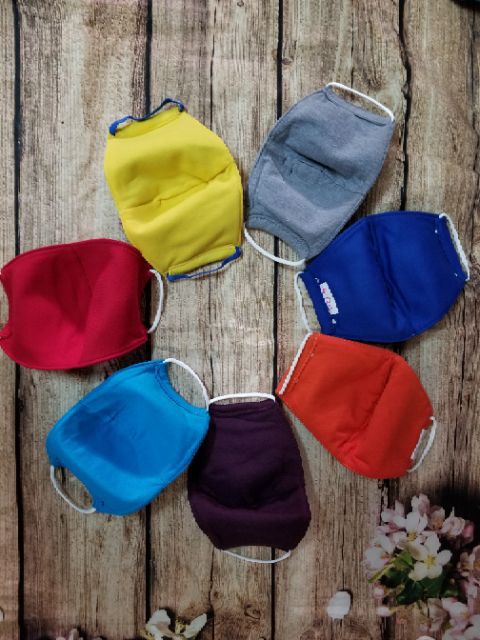 1 khẩu trang màu trơn vải size cho người lớn và bé 2-8 tuổi đủ màu