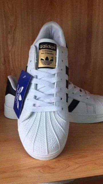 Giày adidas + kèm ảnh thật. Nam nữ đều mang được