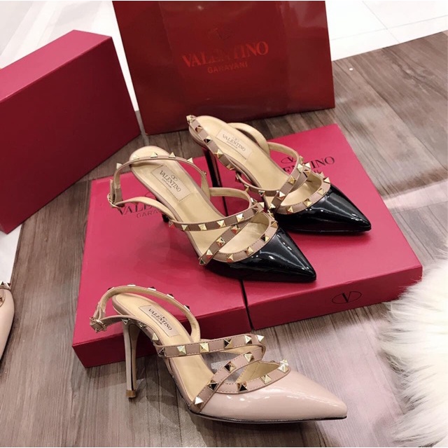 Sandal da bóng viền quai cheo phối đinh tán mềm êm Full box Hãng cao cấp