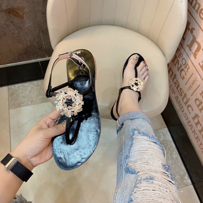Sandal kẹp da nhũ khóa Đá O+ khoá B  (loại 1)