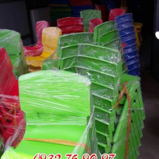 Ghế nhựa đúc nhập khẩu