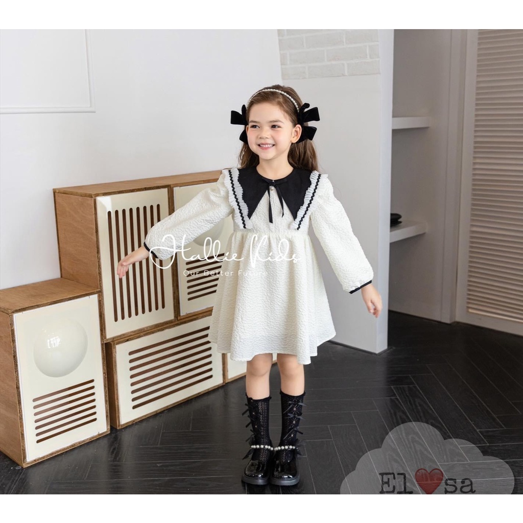 Váy bé gái dài tay mầu trắng cổ đen dập ly babydoll 8-30kg XHN1078