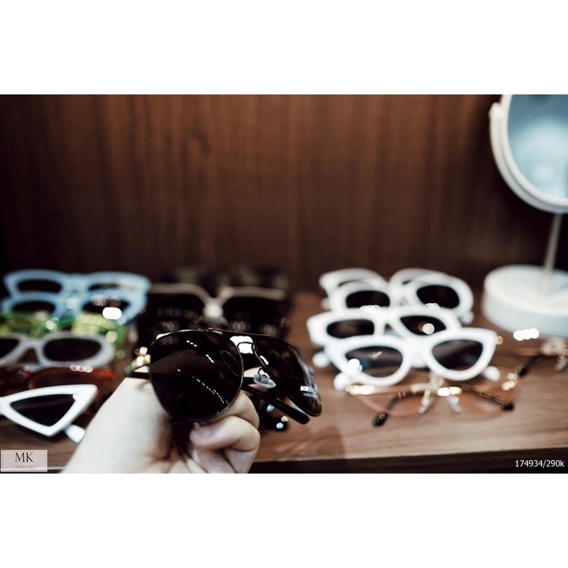 Kính mát thời trang nam . | BigBuy360 - bigbuy360.vn