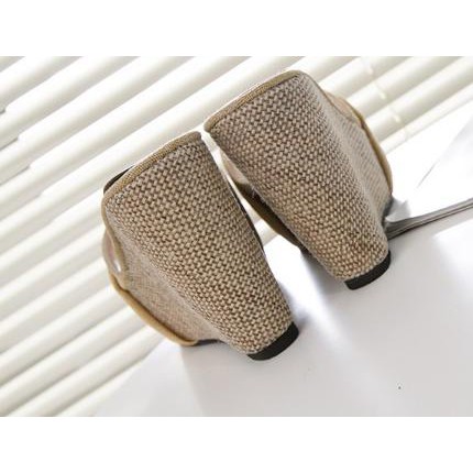 (Hàng có sẵn) Dép cao gót HQ GN7