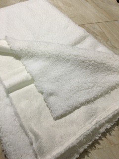 THẢM LÔNG TRẮNG MỊN