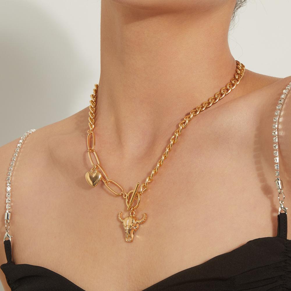 Vòng cổ Hình Đầu Bò Trái Tim Đơn Giản Thời Trang