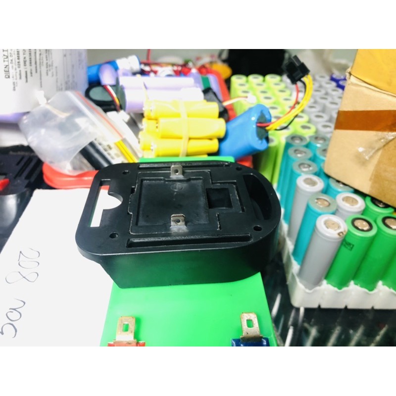 TNS . đế đúc nhựa chân Makita siêu cứng vừa 100%