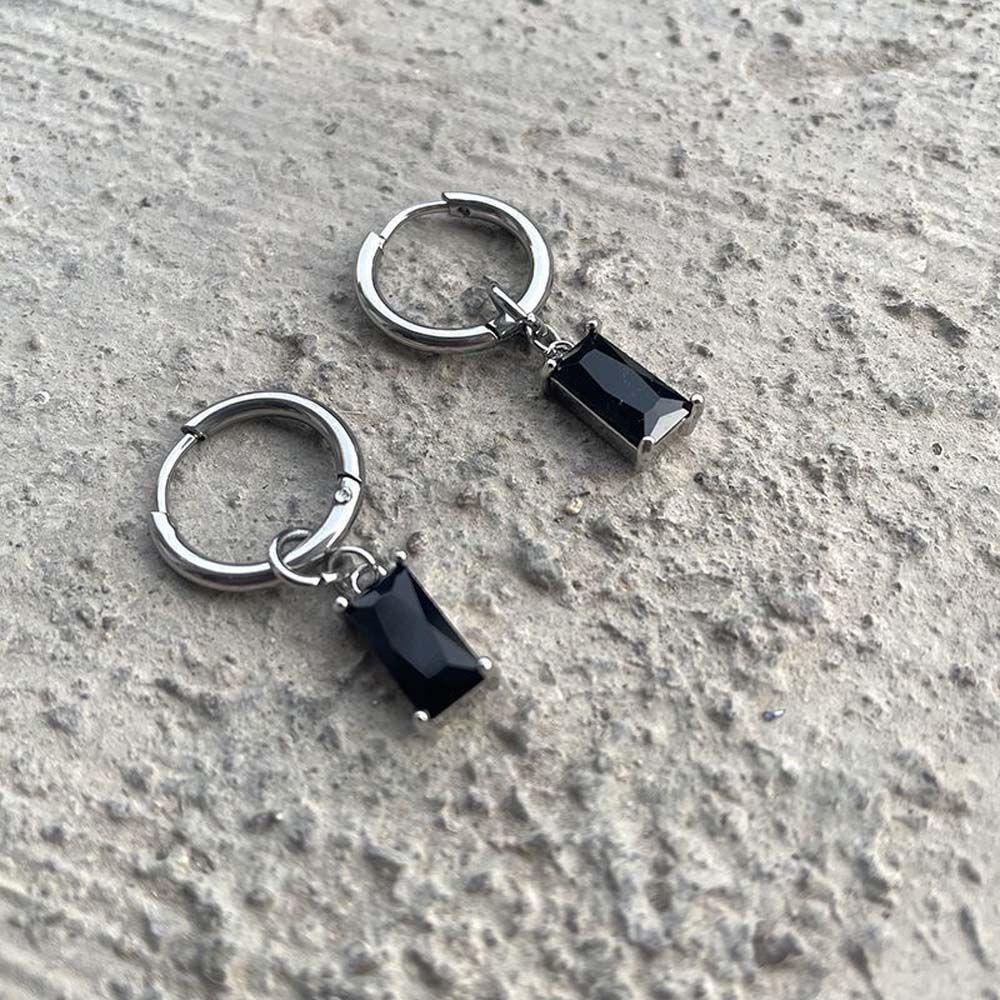 Khuyên Tai Tròn Hình Thánh Giá Bằng Thép Titan Đính Đá Zircon Phong Cách Gothic Punk Dành Cho Nam