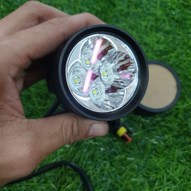 ĐÈN L4X CHIP SST20 KÍNH TÍM