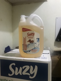 Nước rửa chén Suzy bạc hà 2.1kg