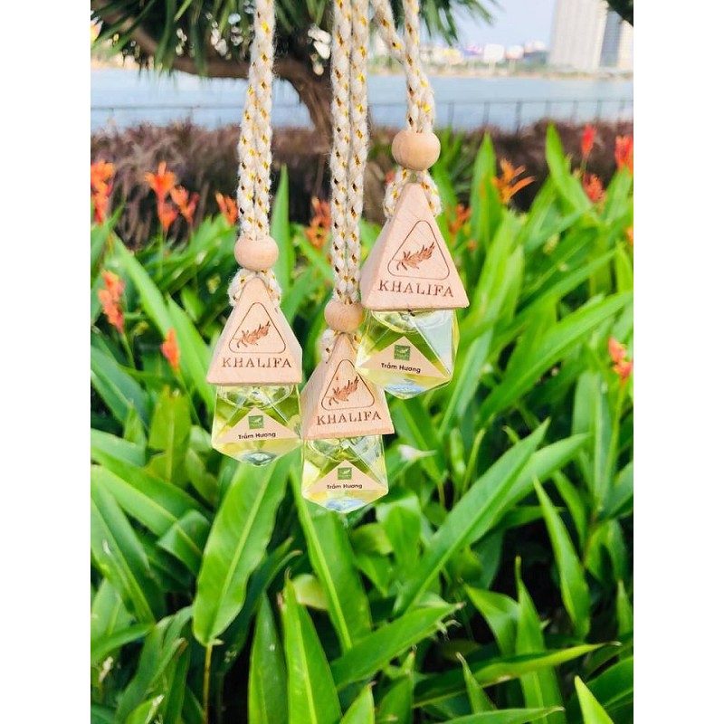 Tinh dầu Trầm Hương KHALIFA giúp khử mùi, giải tỏa căng thẳng, làm thơm phòng dùng xông đèn đốt, máy khuếch tán, treo xe