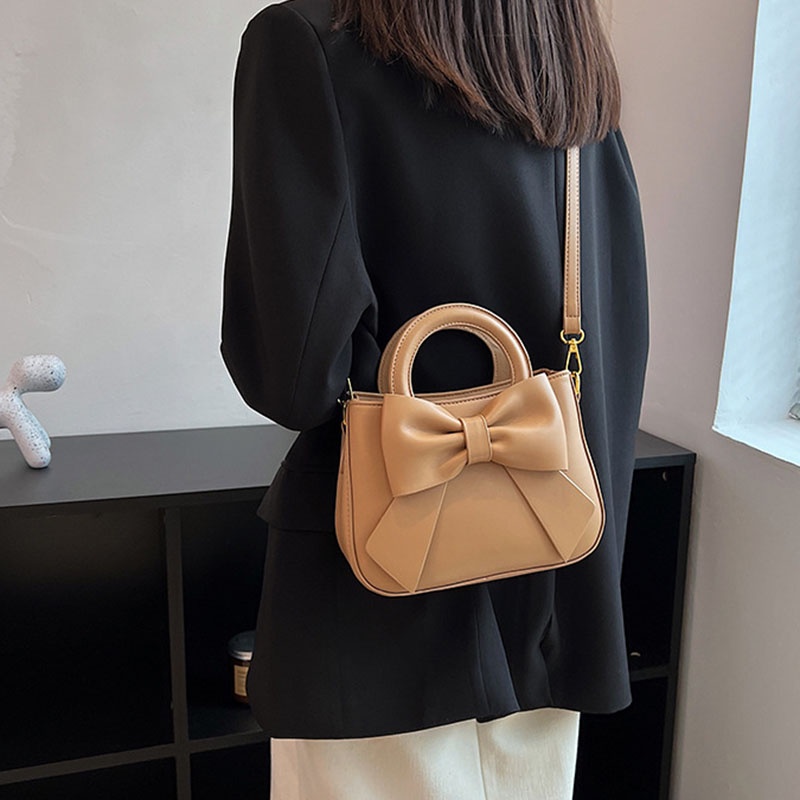 Túi đeo chéo IELGY hình vuông nhỏ đính nơ cầm tay dễ phối đồ thời trang cho nữ