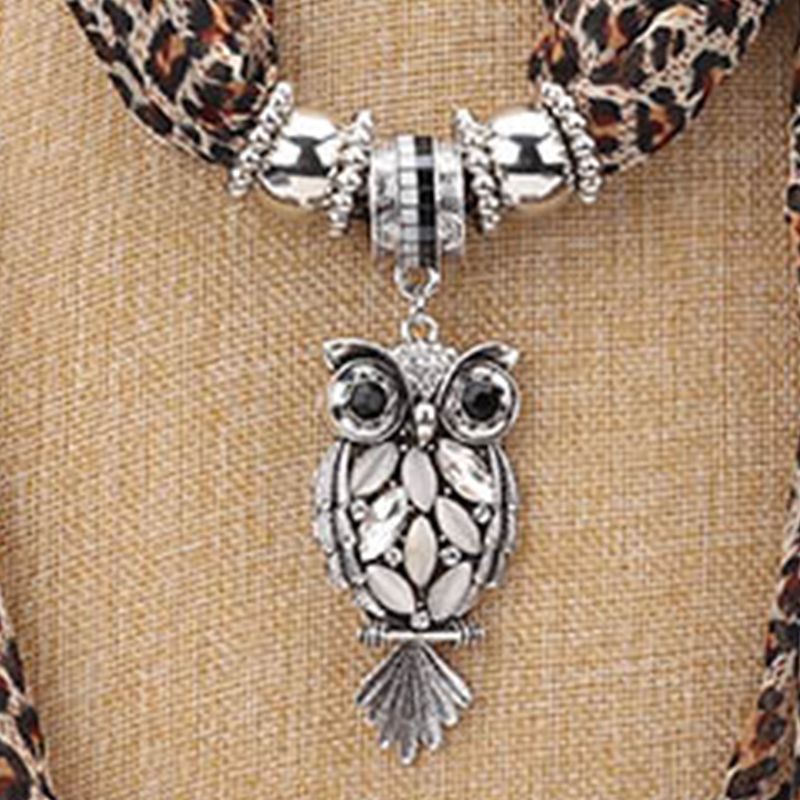 Khăn Choàng Cổ Họa Tiết Da Báo Thời Trang Cá Tính Cho Nữ