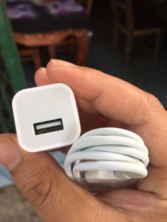 Sạc cáp iphone 4/4s hàng tốt giá rẻ