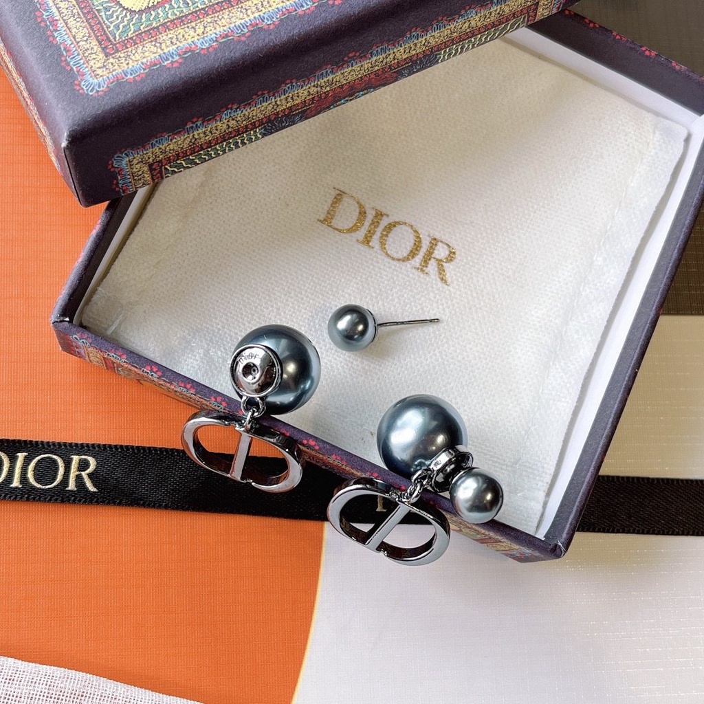 Khuyên Tai Tròn Khắc Chữ Dior Bằng Thép Titanium Thời Trang Cho Nữ