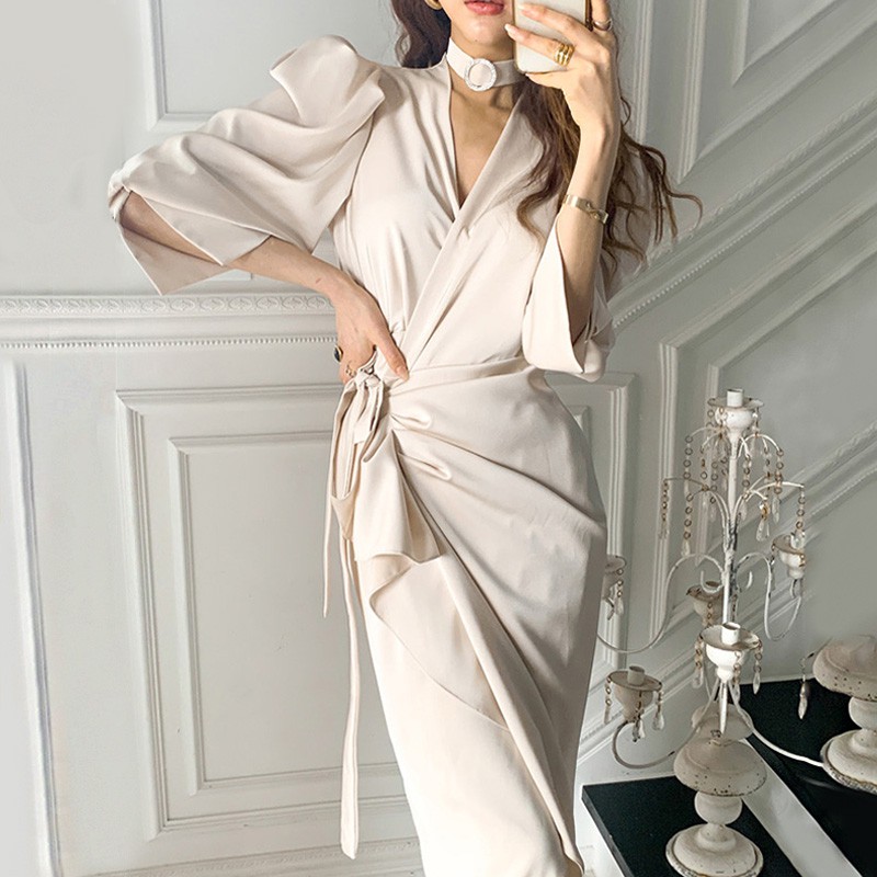 Đầm chic thắt eo cổ V dự tiệc sang trọng, thanh lịch