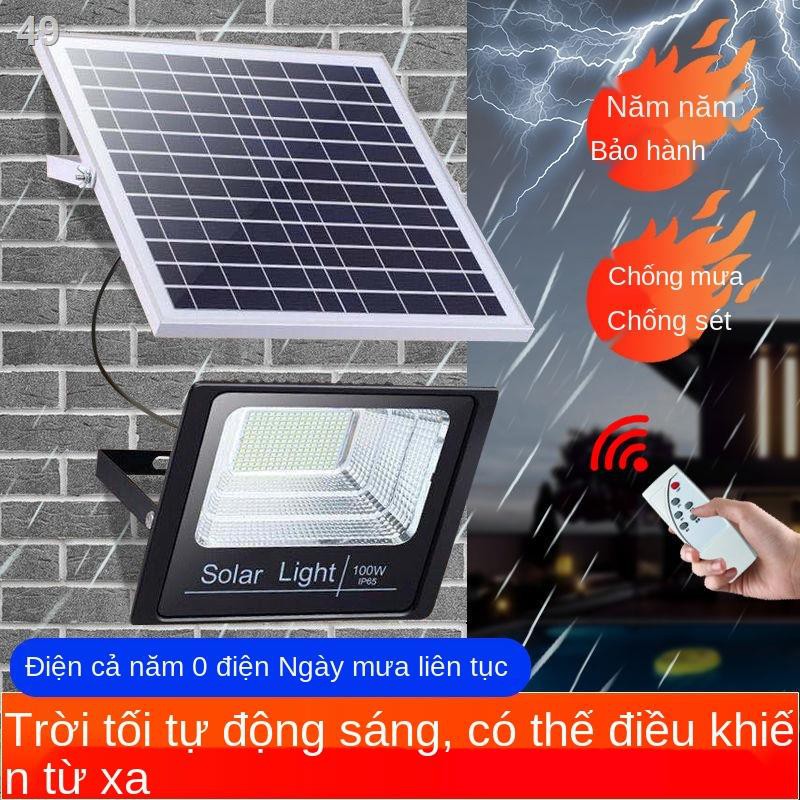 Thiết bị chiếu sáng năng lượng mặt trời, đèn sân vườn ngoài pha siêu chống thấm gia đình, tự động bật khi trời tối