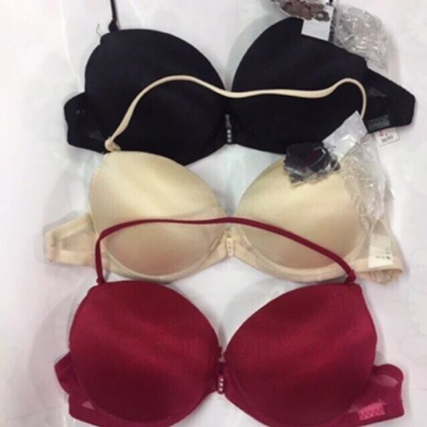 Áo cài trước ngực , tặng kèm dây trong tạo khe ,