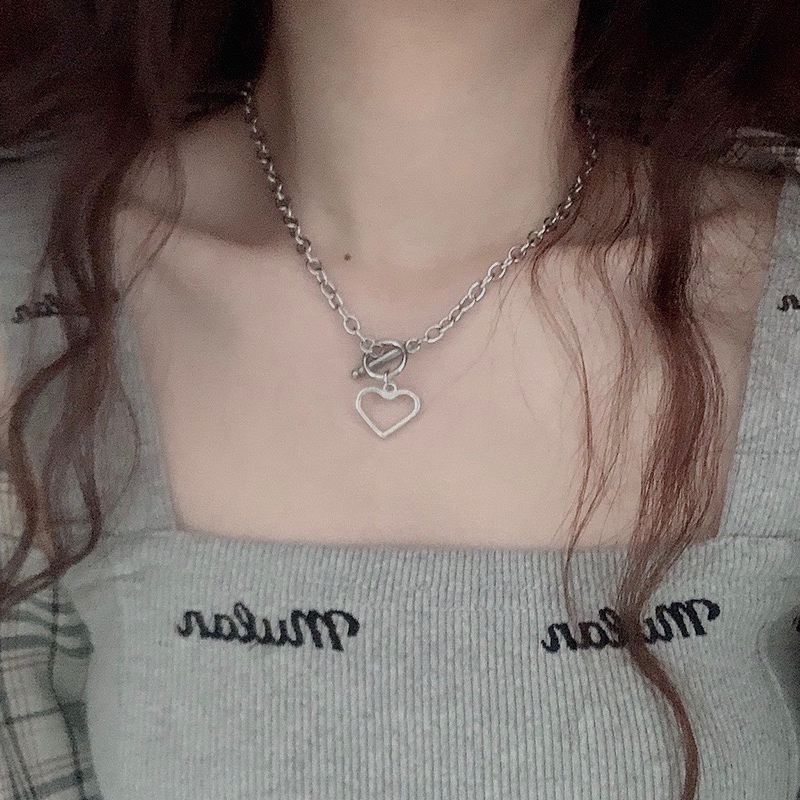 Vòng cổ dây xích dày mặt hình trái tim rỗng phong cách retro ngọt ngào cho nữ