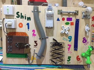 Bảng Busy board 40x60 gỗ thông ( Khuyến Mại)