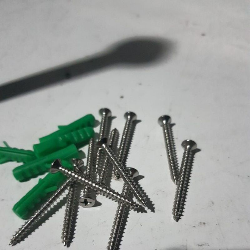 1 bộ cây phơi đồ inox bắt tường ra 30cm , gồm có 2 bass xỏ ống o25mm và 1 ống tròn o25mm dài 80cm , 100cm và 120cm