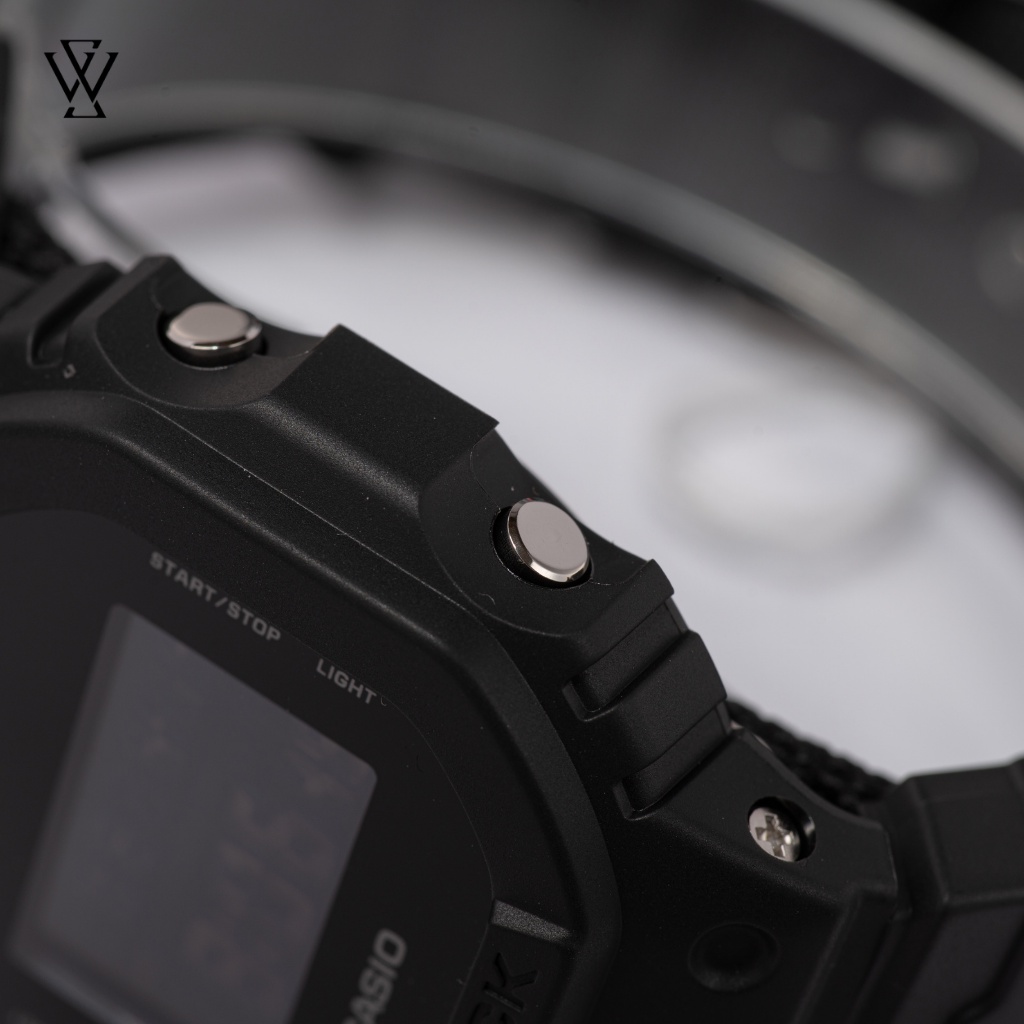 Đồng Hồ Quartz Nam Casio G-Shock WATCHSTORE DW-5600BBN-1DR Thiết Kế Mặt Kính Khoáng 43mm, Dây Và Vỏ Nhựa Chống Nước Tốt