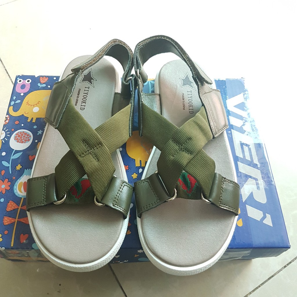 SANDAL ĐI HỌC CHO BÉ TRAI SIZE 32-&gt; 36 (DA THẬT)