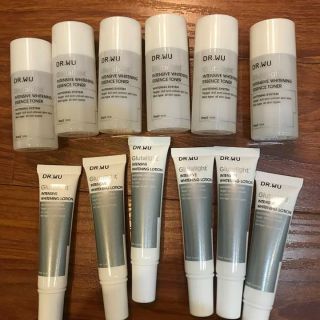 Toner và Lotion dưỡng trắng Dr.wu Glutalight