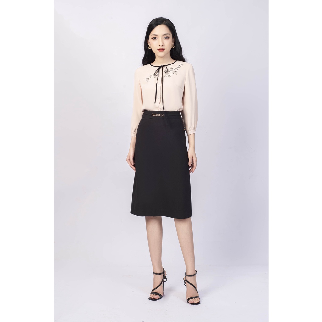 Áo sơ mi thêu cổ tròn MMOutfit M-AO020121062