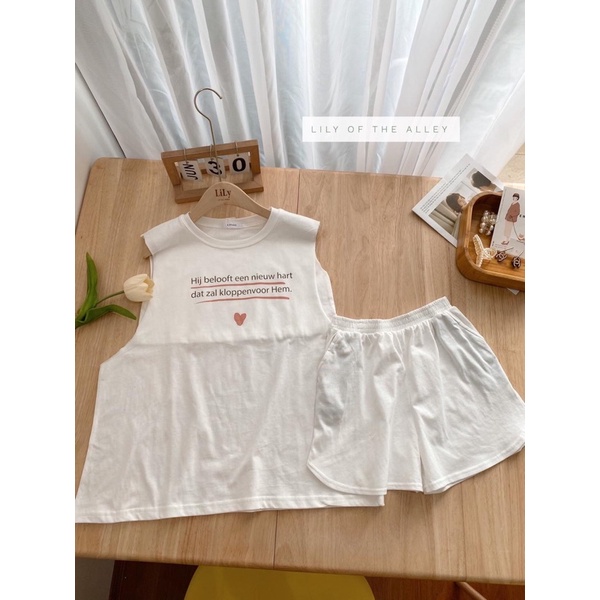 Set tanktop quần short chữ tim