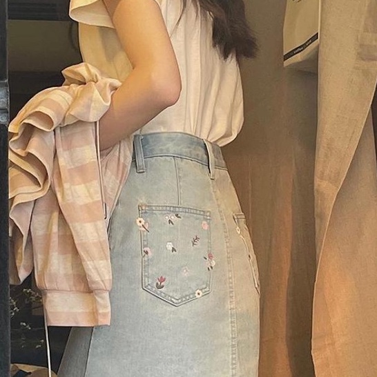 Chân váy jean ngắn MURIOKI thêu hoa phong cách Hàn Quốc cho nữ