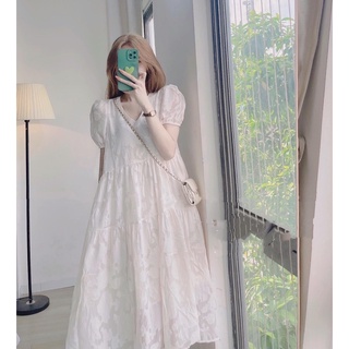 Váy xuông ren cổ V