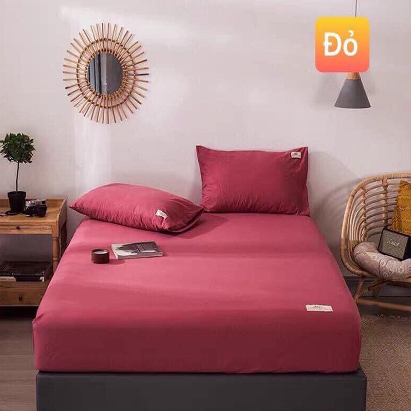 Bộ Ga giường, ga gối TC trơn màu đỏ EmmiBedding gồm 1 ga và 2 áo gối nằm