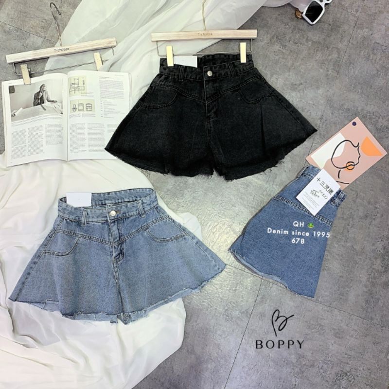 Quần shorts jeans chữ A xoè pha viền