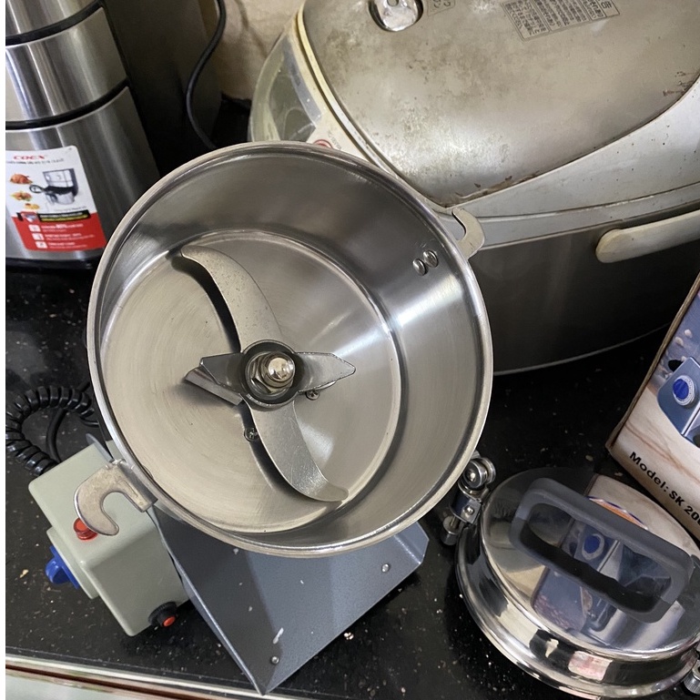 Máy Xay Bột Khô Đa Năng SEKA Xay Nghiền Mịn Mọi Thứ