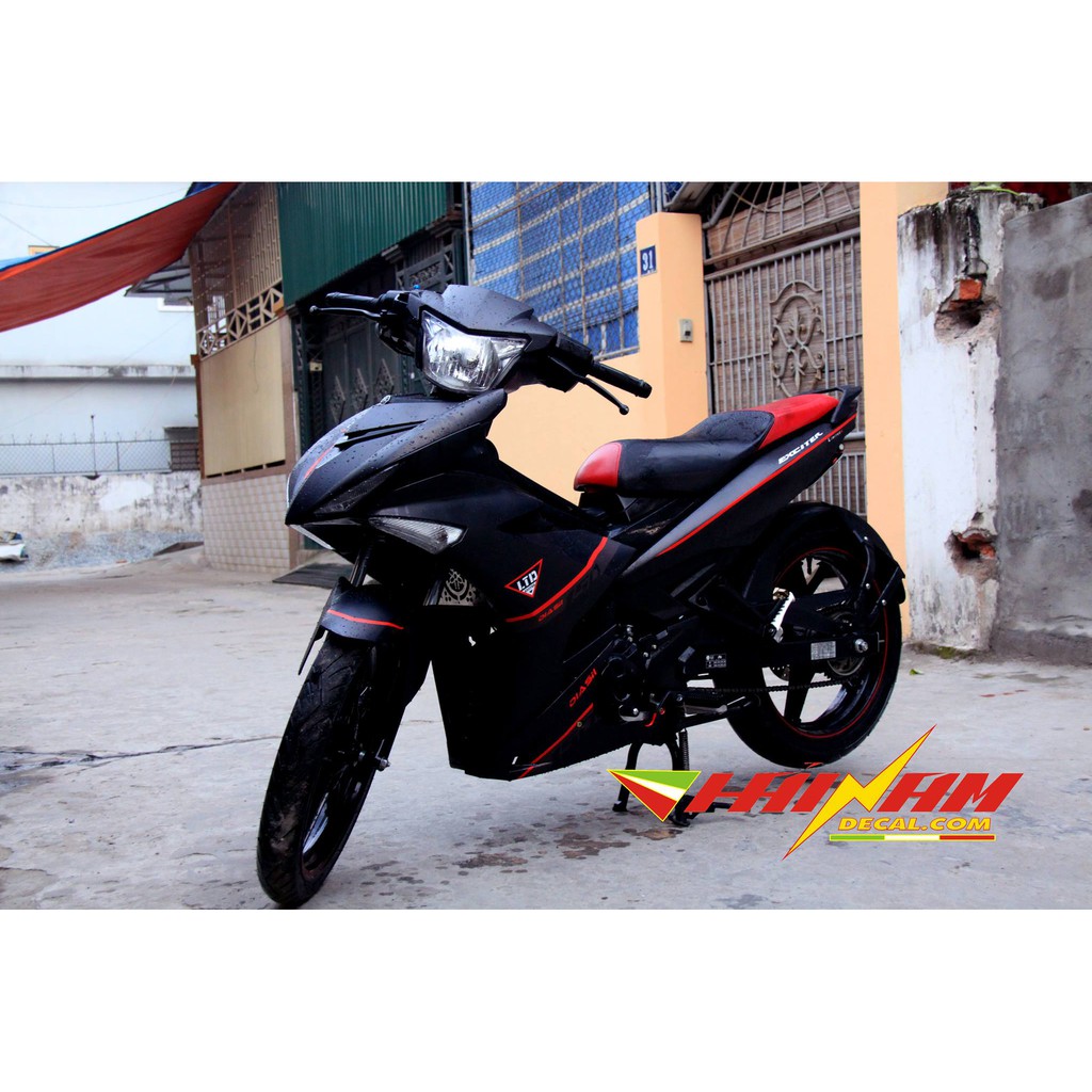 Tem Trùm Exciter 150 Đen Nhám Chỉ Đỏ