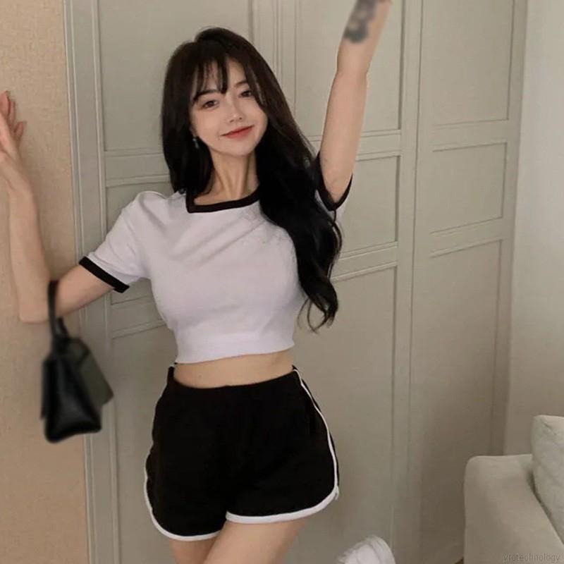 Set Đồ Thể Thao 2 Món Áo Thun Tay Ngắn Cổ Tròn Phối Quần Short Lưng Cao Thời Trang Trẻ Trung Cho Nữ