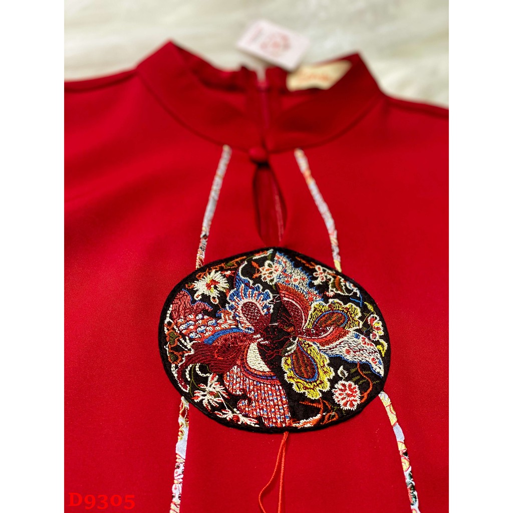 Đầm gấm đỏ áo dài cách tân nữ thêu hoa văn cao cấp ZOMI | BigBuy360 - bigbuy360.vn