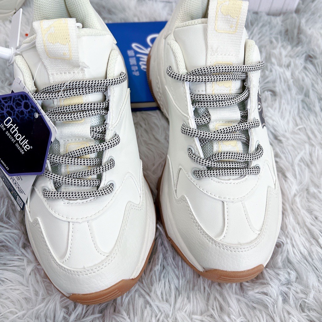 Giày MLB NY đế nâu da bò hack chiều cao 5cm hàng 1-1 cao cấp siêu hót 2023 full box bill