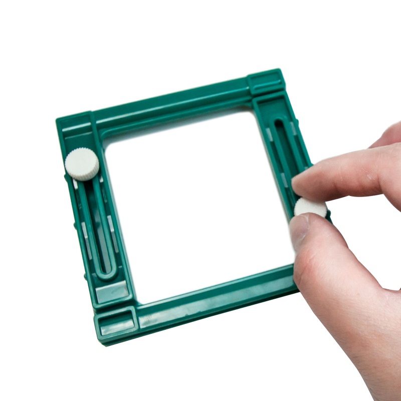 Dụng Cụ Tua Rua Thủ Công Bằng Nhựa Hình Vuông