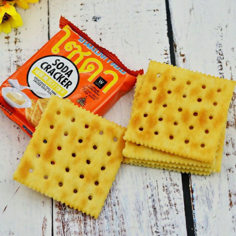 Bánh quy lạt Soda Cracker ăn kiêng healthy Thái Lan 400g, ăn vặt phù hợp người tiểu đường