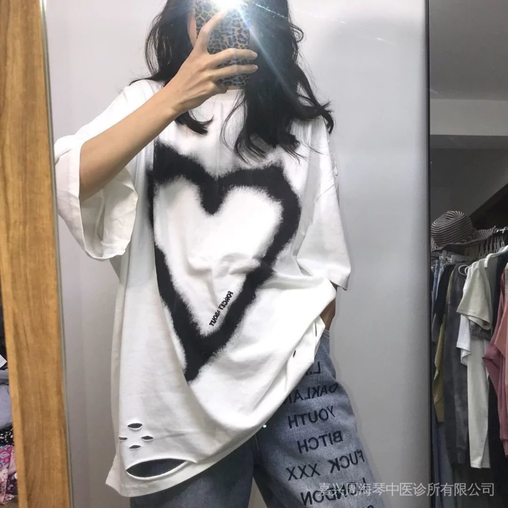 Áo Thun Trắng Dáng Rộng Ngắn Tay In Hình Trái Tim Phong Cách Đường Phố Hàn Quốc Thời Trang Mùa Hè Mới 2022