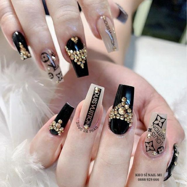 Miếng dán móng tay 3D nail sticker chủ đề logo các thương hiệu nổi tiếng 12 mẫu (lẻ 1 tấm)