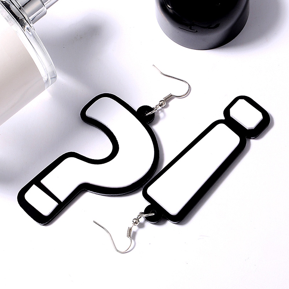 Đôi khuyên tai hình dấu chấm than và chấm hỏi cá tính thời trang cho nữ