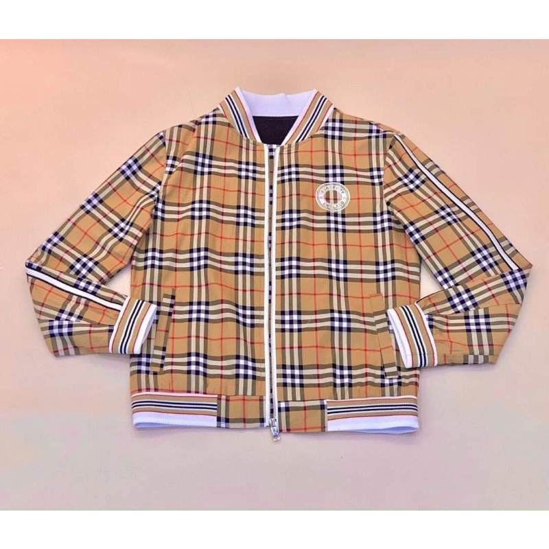Áo Khoác Gió Burberry